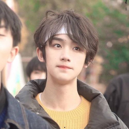 谢彬彬女友爆料视频,揭秘明星恋情背后的真相！”  第3张